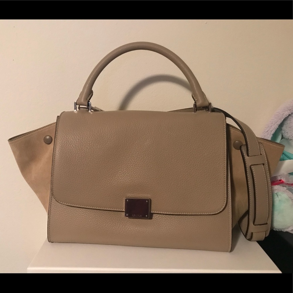 Not for sale CELINE Drummed Calfskin Trapeze Dune
